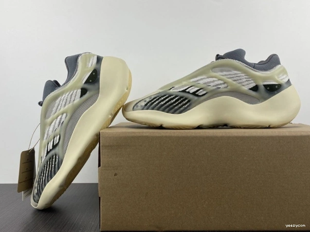 Fade ID1674 Yeezy V3 700 Salt Adidas 0924